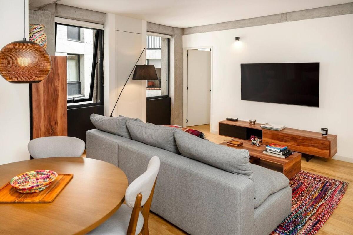 Mexican Downtown Retreat! Apartment