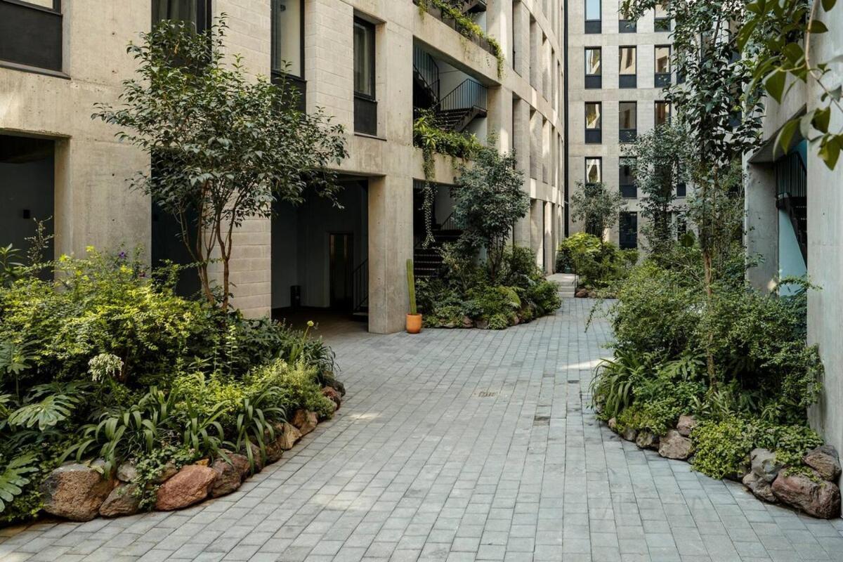 Mexican Downtown Retreat! Apartment *