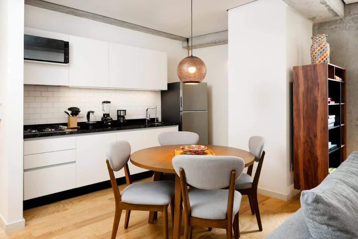 Mexican Downtown Retreat! Apartment
